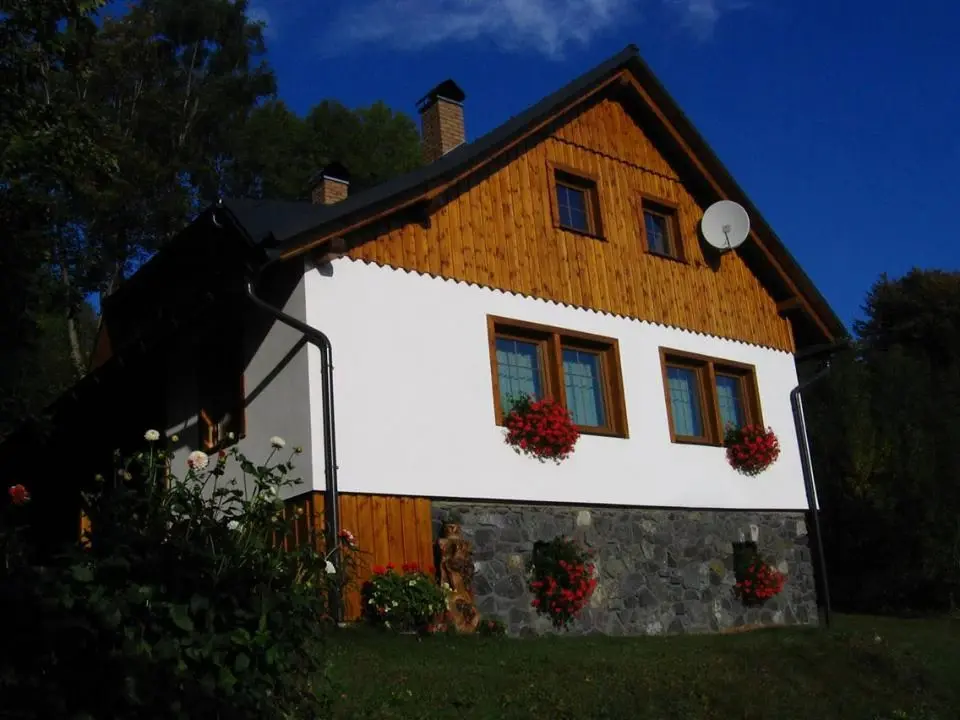 Rekonstrukce roubenky Deštné – pohled 8