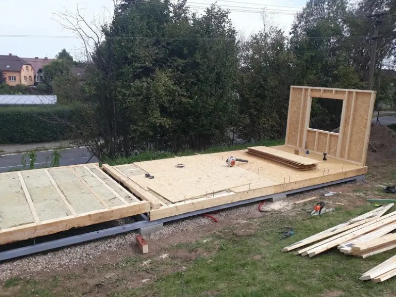 Výstavba modulového domu – fáze 8